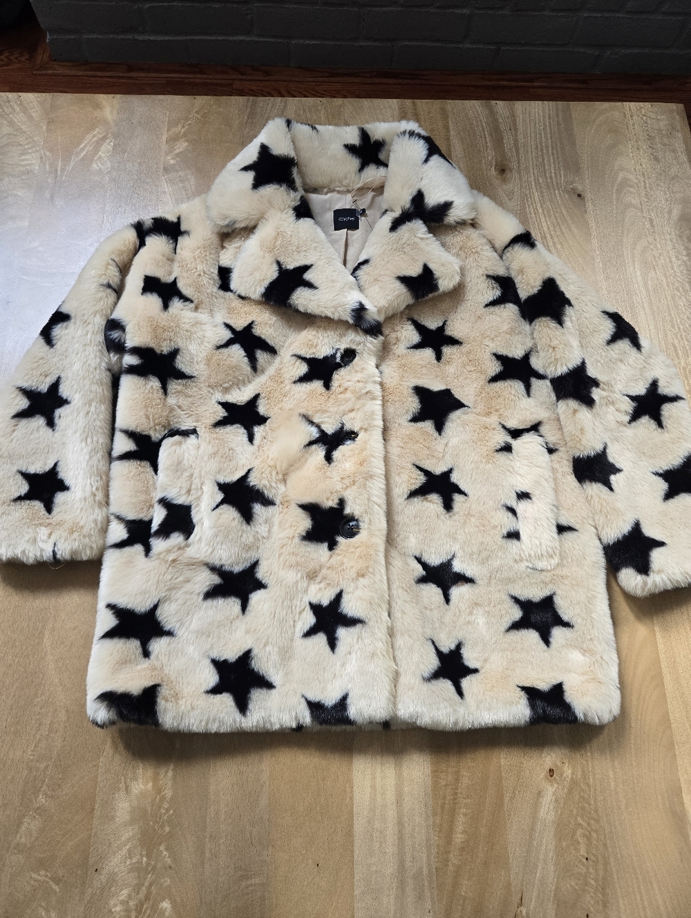 NWOT Cliché Faux Fur Star Print Statement Coat - Cream & Black - Picture 3 of 11